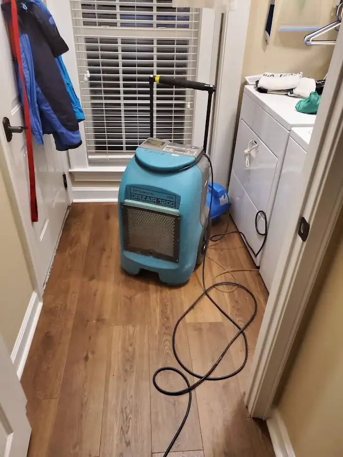 Commercial dehumidifier deployed for Flood Damage Cleanup in Citrus Springs